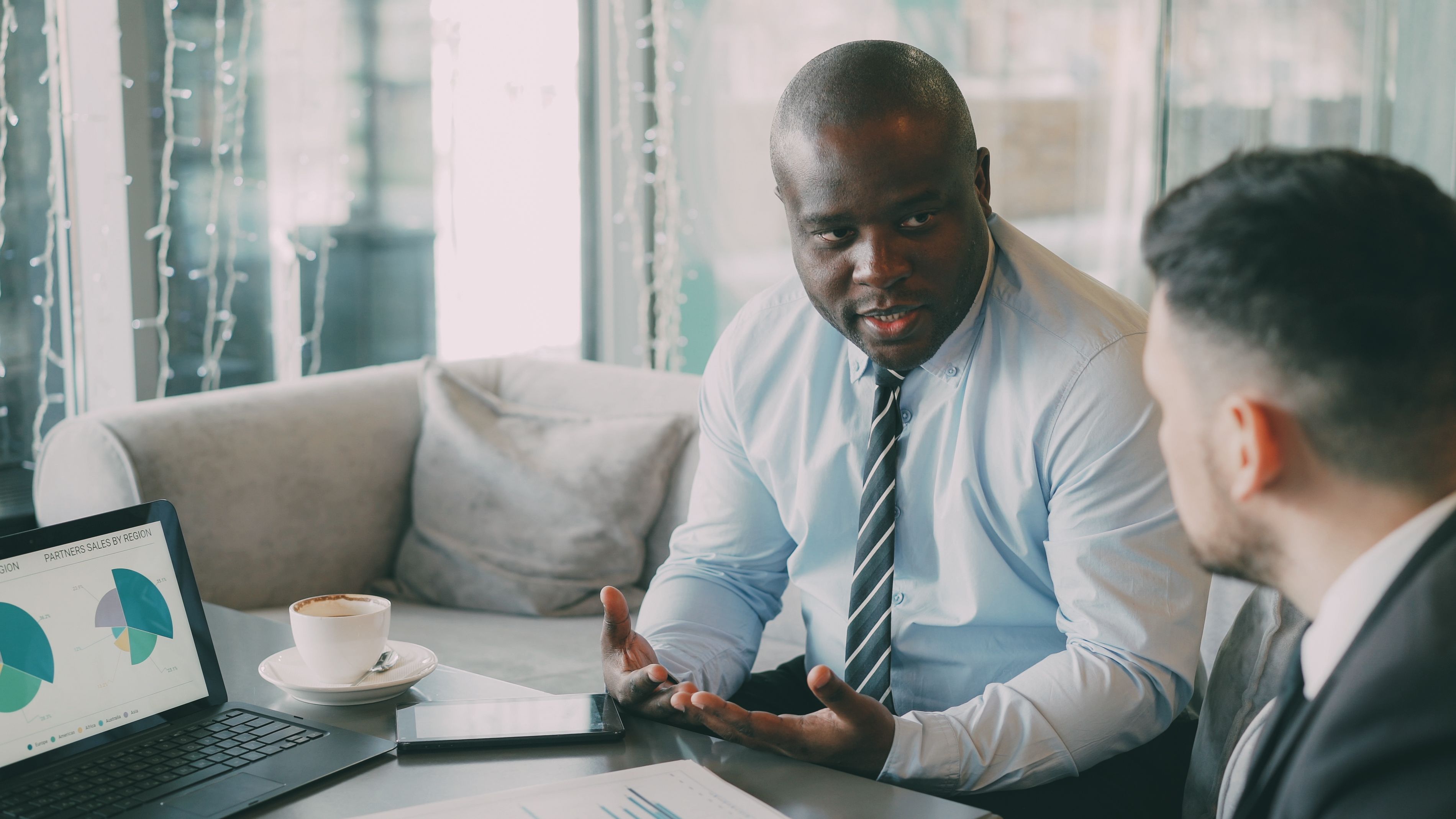 TNZ consultant advising a client